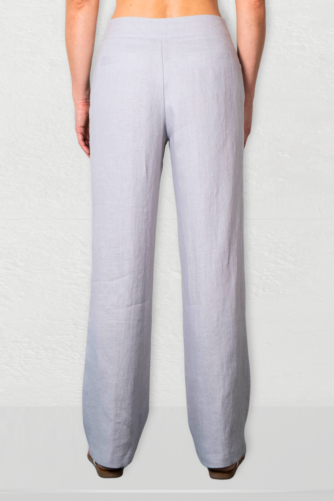 Hør bukser i lysegrå farve med lommer fra PAROL