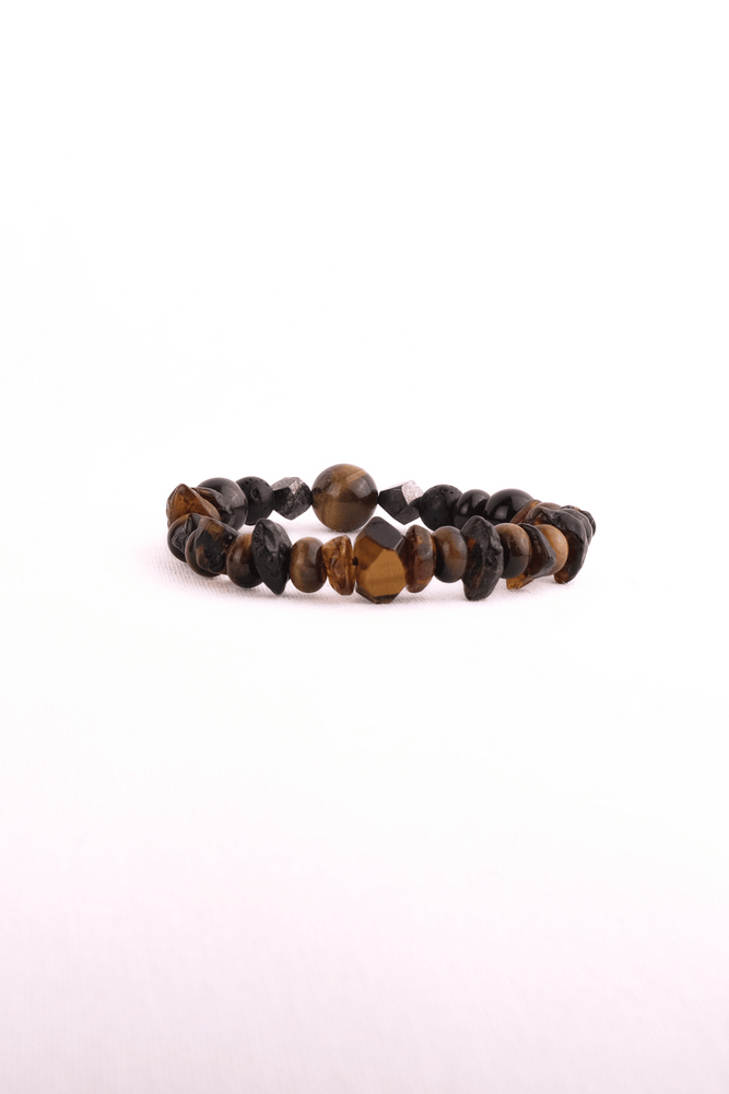 Håndlavet armbånd med tigerøje, lava, obsidian, pyrit og rav i brune og gyldne nuancer, strækbar nylon, ca. 15 cm